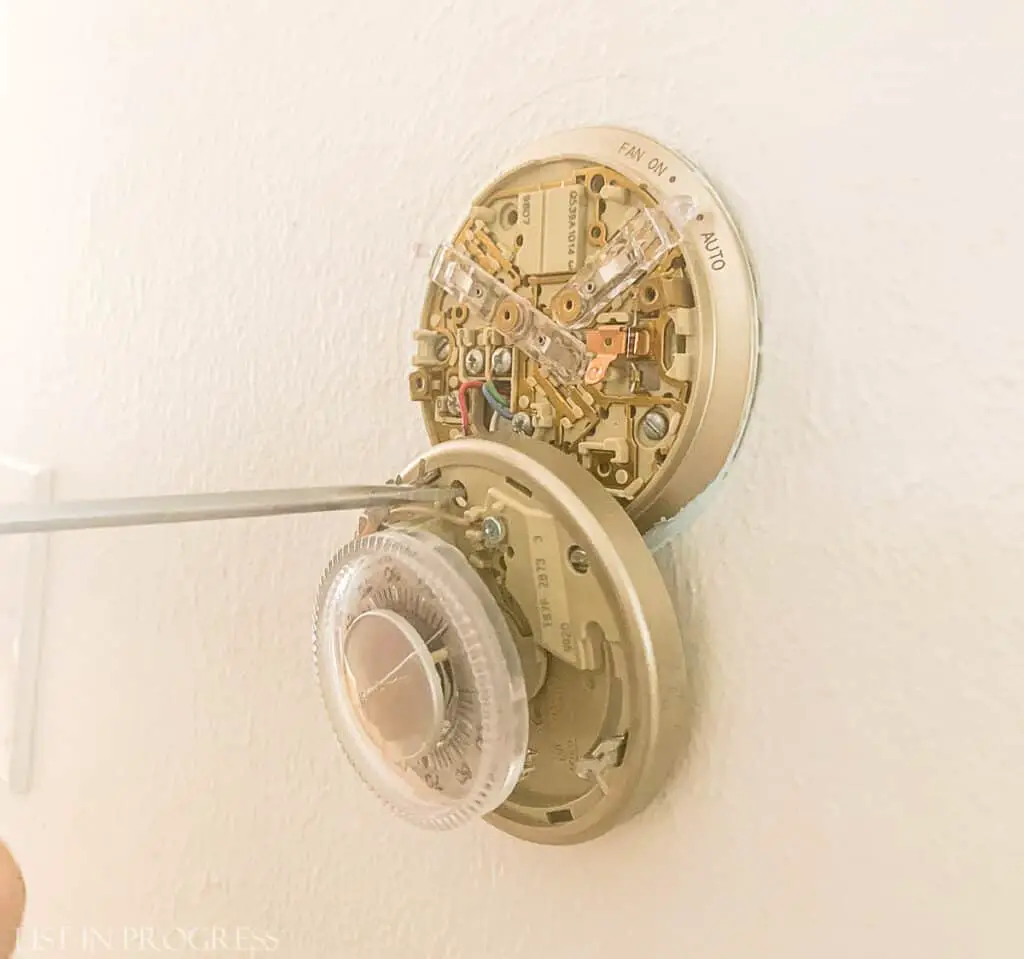 removing old thermostat
