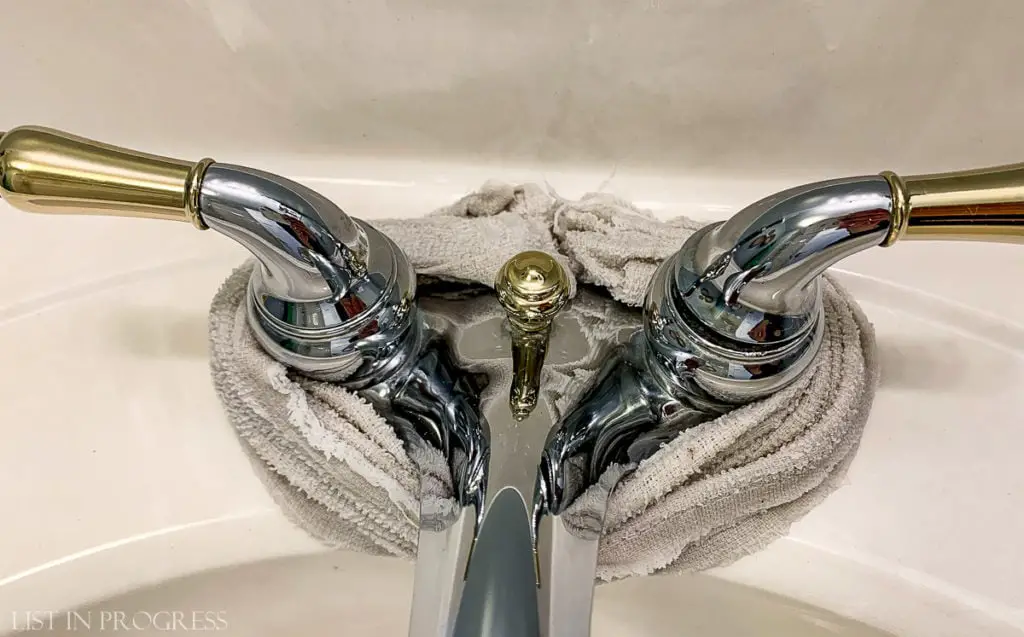 cleaning hacks for faucets