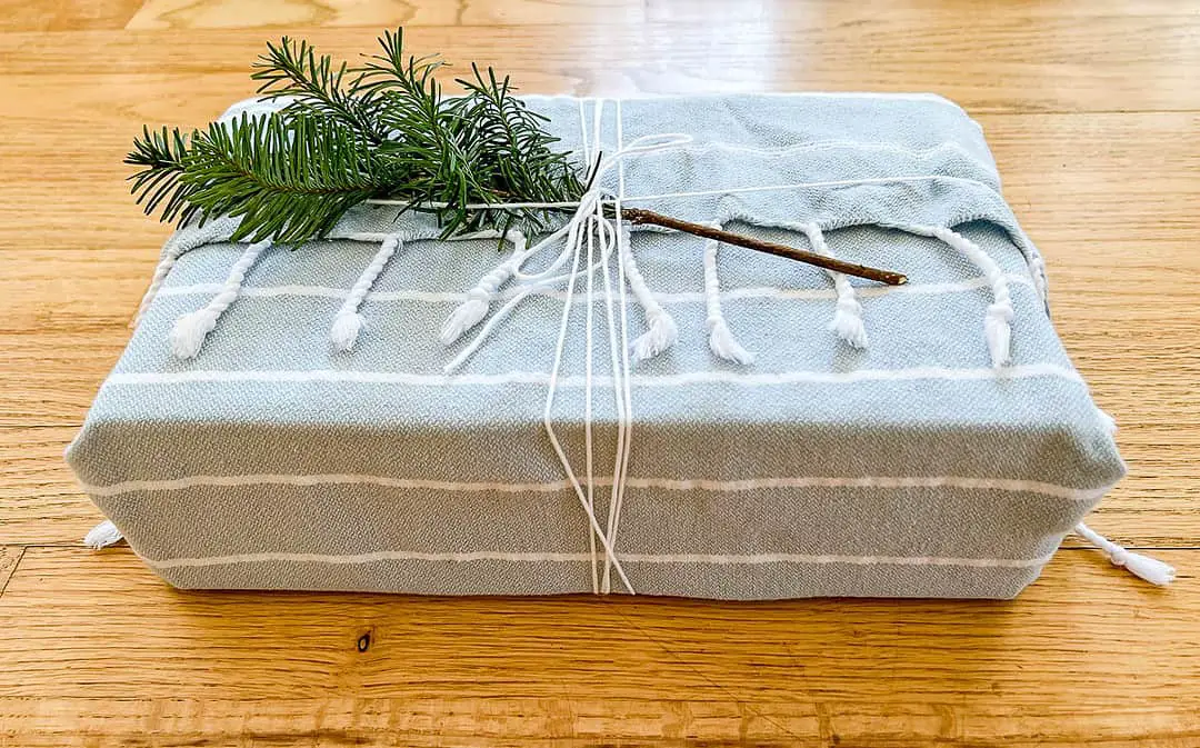 Eco-Friendly and Reusable Gift Wrap Ideas