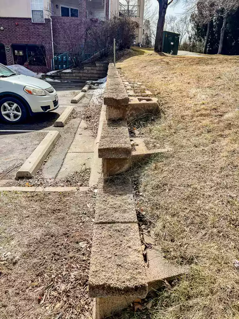 concrete block sloped yard retaining wall ideas